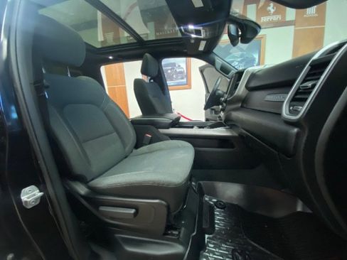 Used 2019 RAM 1500 Big Horn AWD/4WD image 14