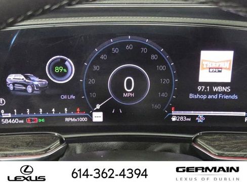 Used 2023 Cadillac Escalade Premium Luxury AWD/4WD image 24