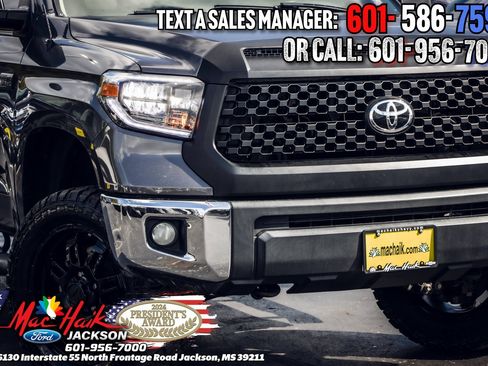 Used 2017 Toyota Tundra SR5 w/ SR5 Upgrade Package image 3