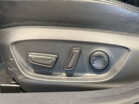 Used 2021 Toyota Camry LE w/ Carpet Mat Package (TMS) image 12