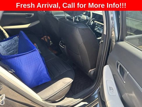 Used 2025 Hyundai Sonata SEL FWD image 11