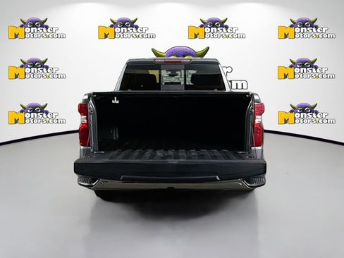 Used 2022 Chevrolet Silverado 1500 LT w/ Convenience Package II AWD/4WD image 25