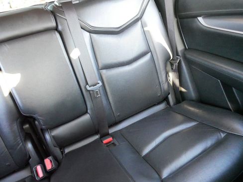 Used 2017 Cadillac XT5 Luxury w/ Driver Awareness Package image 14