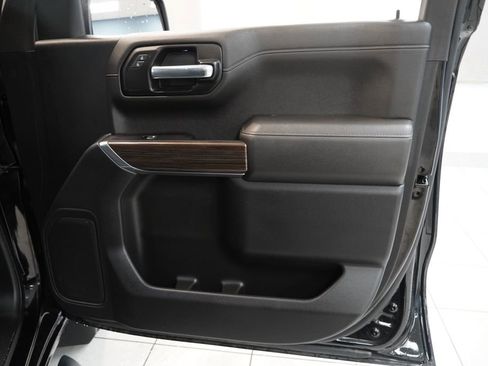 Used 2022 Chevrolet Silverado 1500 RST w/ LPO, Blackout Package AWD/4WD image 32