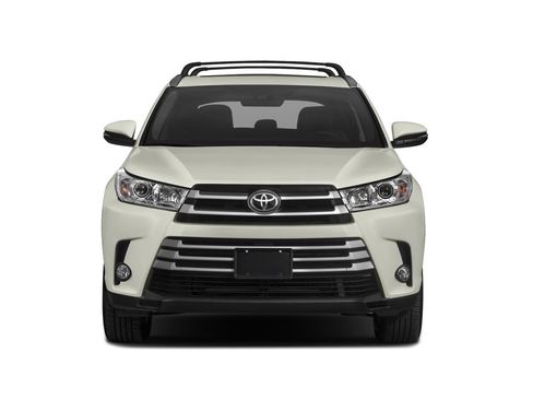 Used 2019 Toyota Highlander XLE image 4