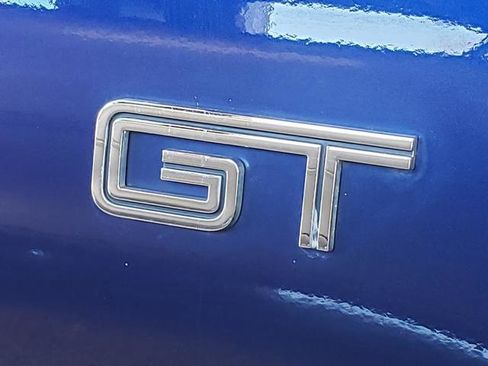 Used 2010 Ford Mustang GT image 9