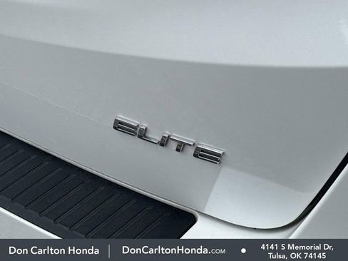Used 2025 Honda Odyssey Elite image 7