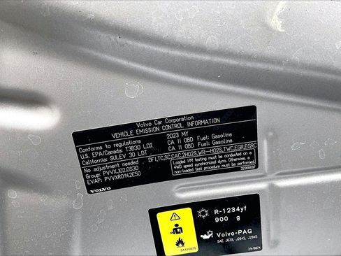 Used 2023 Volvo XC90 B6 Plus w/ Protection Package Premier image 32