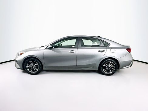 Used 2024 Kia Forte LXS FWD image 4