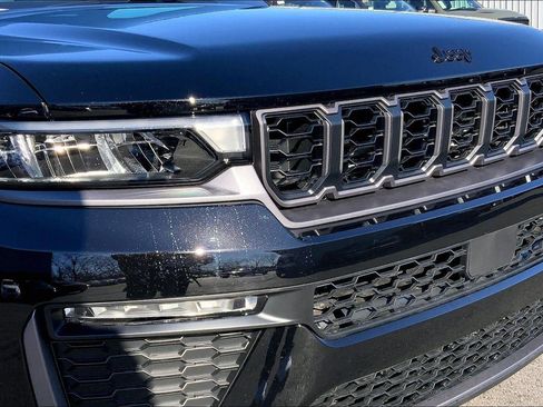 New 2026 Jeep Grand Cherokee Limited w/ Limited Altitude Package AWD/4WD image 27