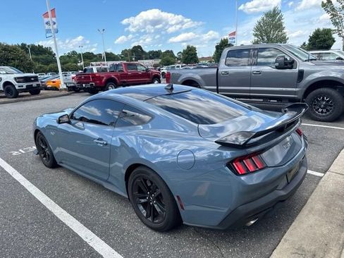 Used 2024 Ford Mustang GT RWD image 9