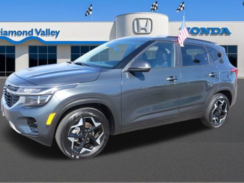 Used 2025 Kia Seltos S image 3