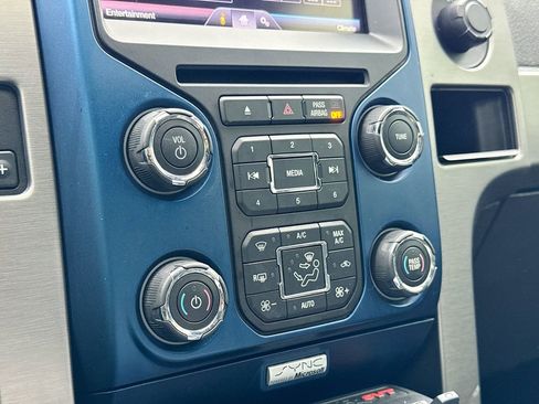 Used 2013 Ford F150 Raptor w/ Luxury Equipment Group image 26