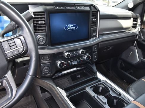 Used 2024 Ford F250 Platinum AWD/4WD image 9