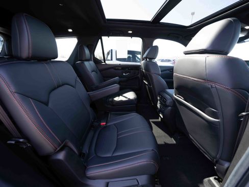 Certified 2025 Honda Pilot TrailSport image 25