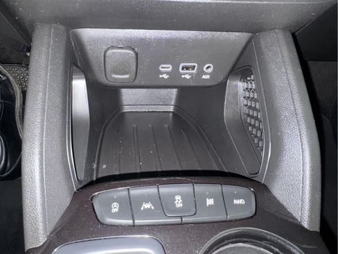 Used 2023 Chevrolet TrailBlazer LT w/ Convenience Package AWD/4WD image 23