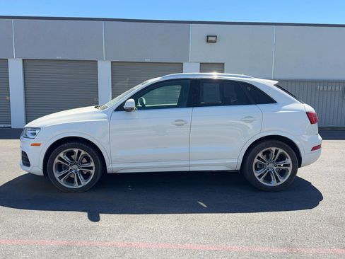 Used 2016 Audi Q3 2.0T Premium Plus w/ Technology Package image 4