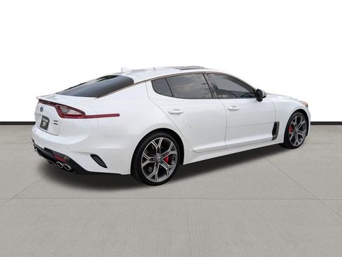 Used 2019 Kia Stinger GT2 AWD/4WD image 5