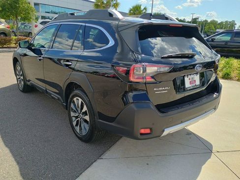 Certified 2023 Subaru Outback Touring AWD/4WD image 7