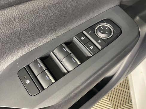 Used 2024 Toyota Prius Prime FWD image 16