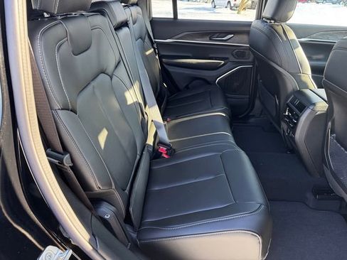 New 2026 Jeep Grand Cherokee Limited w/ Limited Altitude Package image 17