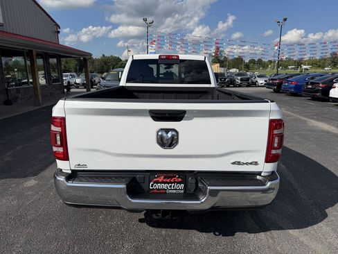 Used 2024 RAM 3500 Tradesman w/ Chrome Appearance Group AWD/4WD image 5