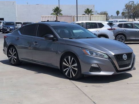 Used 2021 Nissan Altima 2.0 SR image 4