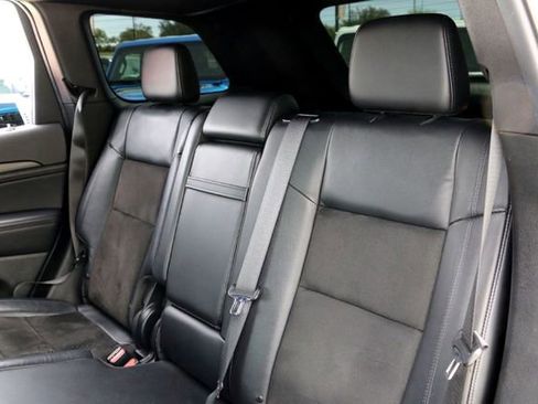 Used 2021 Jeep Grand Cherokee Laredo X image 25