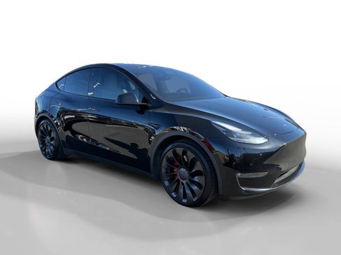 Used 2022 Tesla Model Y Performance image 7