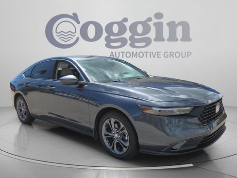 Used 2023 Honda Accord EX image 7