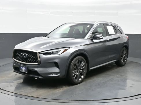 Used 2020 INFINITI QX50 Essential w/ Edition 30 Package image 2