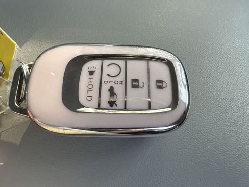 Used 2025 Honda HR-V LX image 28