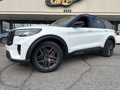 Used 2025 Ford Explorer ST