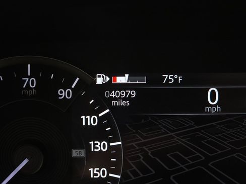 Used 2022 Jaguar F-PACE S image 23