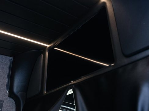 Used 2022 Mercedes-Benz Sprinter 2500 image 26