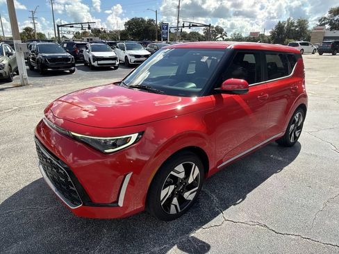 Certified 2025 Kia Soul GT-Line w/ GT-Line Technology Package FWD image 8