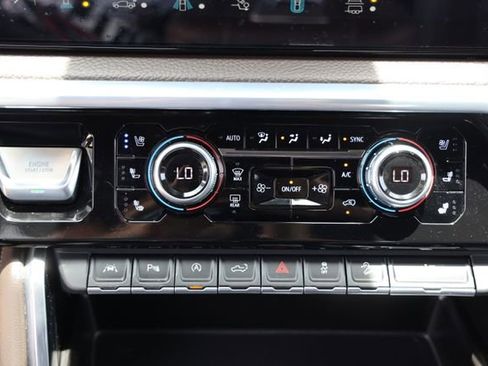Used 2022 GMC Sierra 1500 Denali w/ Technology Package AWD/4WD image 20
