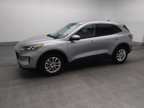 Used 2021 Ford Escape SE FWD image 2