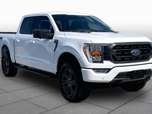 Used 2021 Ford F150 XLT w/ Equipment Group 302A High AWD/4WD image 3