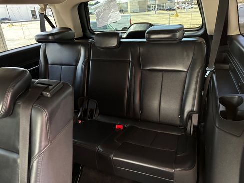 Used 2023 Ford Expedition Max XLT image 24