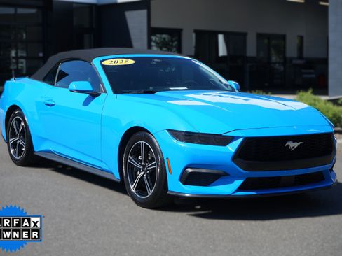 Used 2025 Ford Mustang Premium RWD image 1