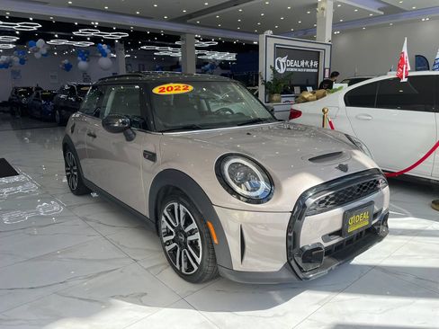 Used 2023 MINI Cooper S FWD image 2
