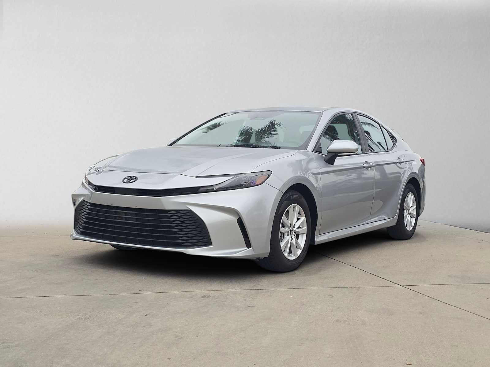 Certified 2025 Toyota Camry LE w/ Convenience Package FWD image 7