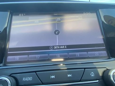 Used 2019 Buick Envision Essence FWD image 22