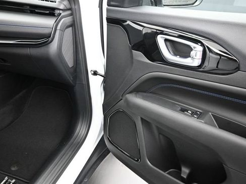 New 2026 Jeep Compass Latitude AWD/4WD image 24