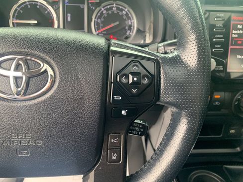 Used 2023 Toyota 4Runner TRD Off-Road Premium w/ Moonroof Package AWD/4WD image 30