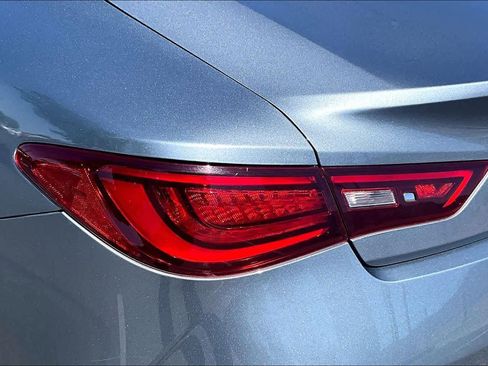 Used 2017 INFINITI Q60 Red Sport 400 image 28