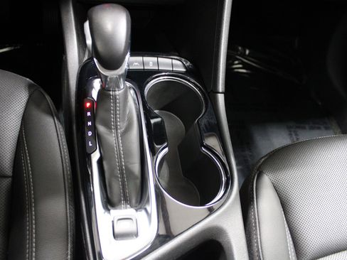 Used 2024 Buick Encore GX Sport Touring AWD/4WD image 31