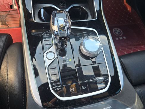 Used 2020 BMW X7 M50i image 14