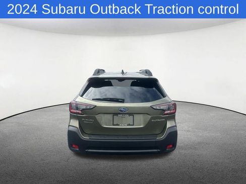 Used 2024 Subaru Outback Premium AWD/4WD image 15